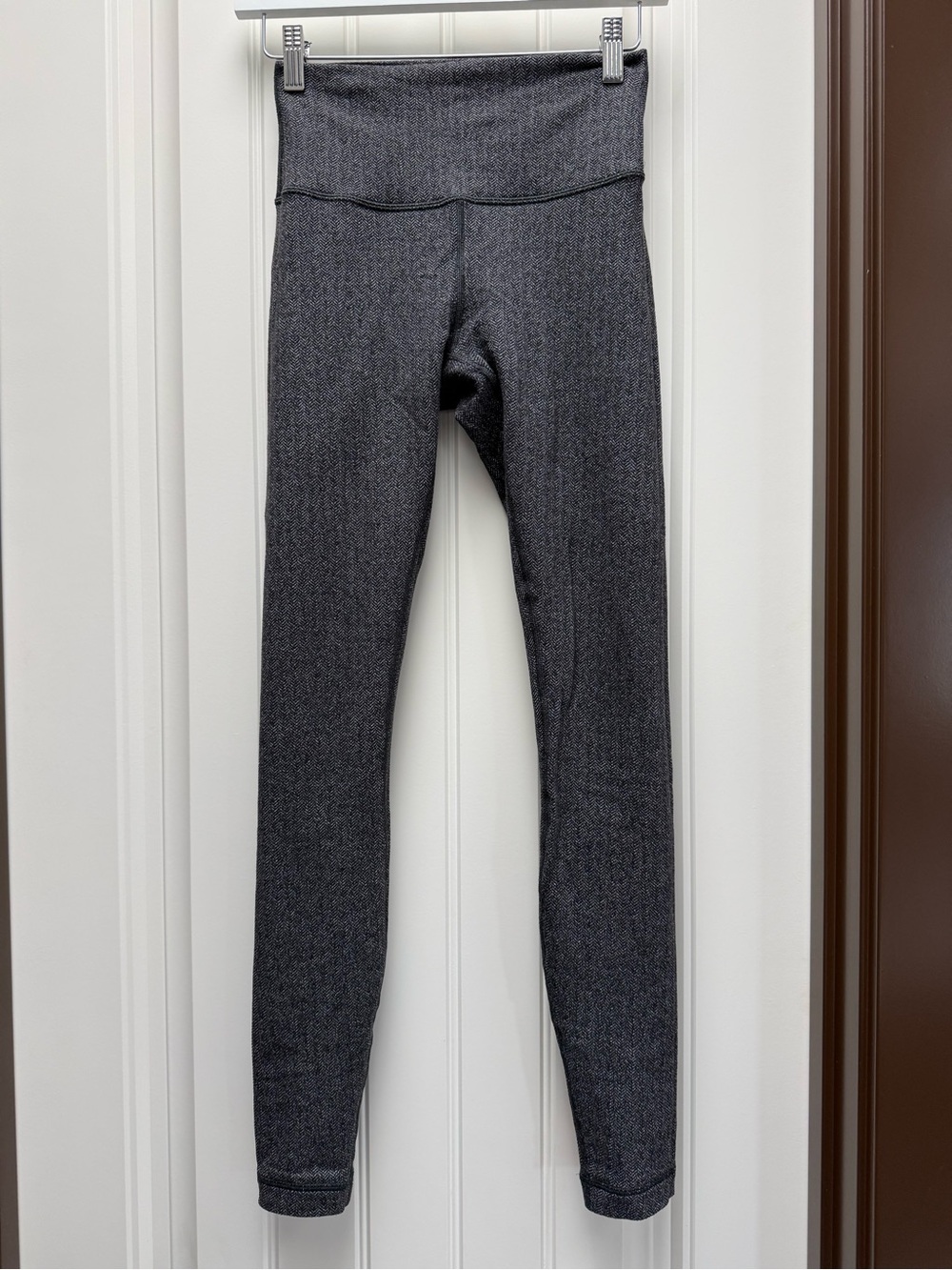 lululemon athletica women’s Dark Gray High-Rise Leggings